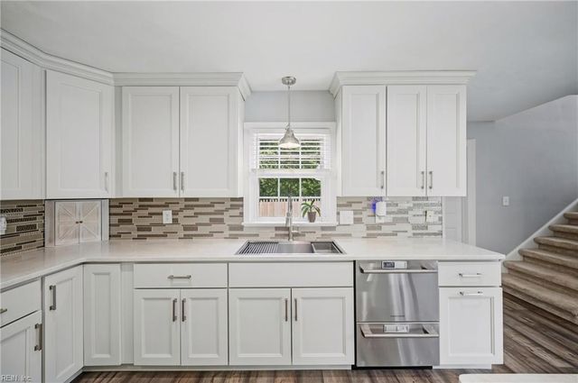 1904 Thomas Bishop Court CT, Virginia Beach, VA 23454