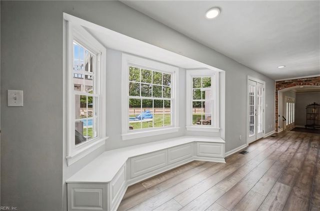 1904 Thomas Bishop Court CT, Virginia Beach, VA 23454