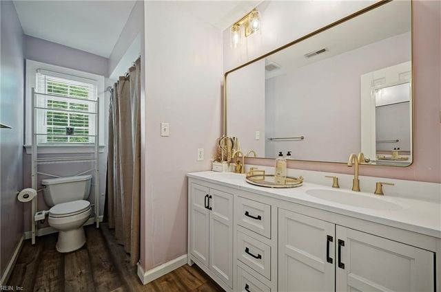 1904 Thomas Bishop Court CT, Virginia Beach, VA 23454