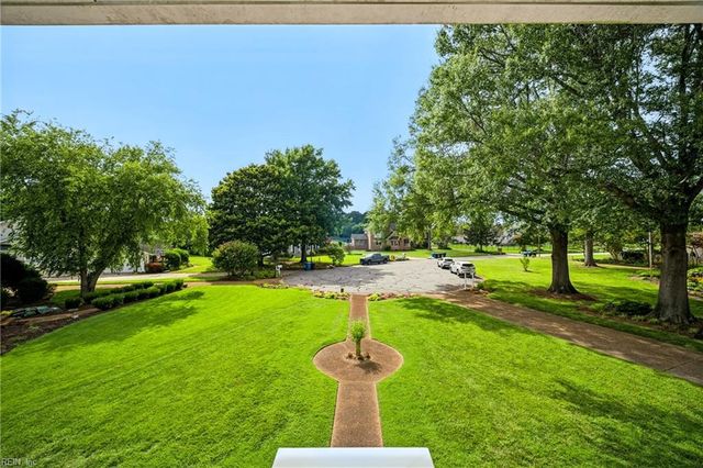 1904 Thomas Bishop Court CT, Virginia Beach, VA 23454