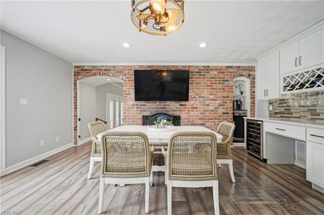 1904 Thomas Bishop Court CT, Virginia Beach, VA 23454