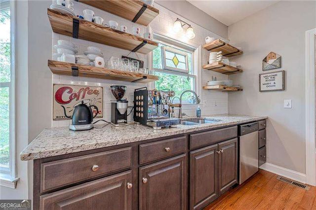 202 Windy Ridge Court, Dawsonville, GA 30534