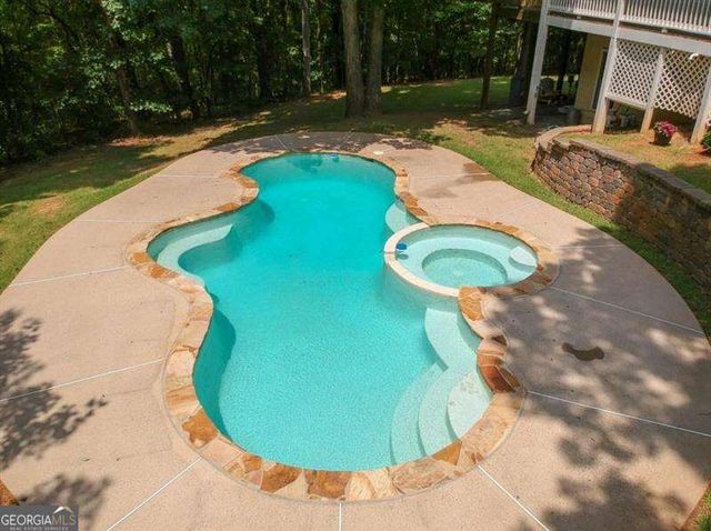 202 Windy Ridge Court, Dawsonville, GA 30534