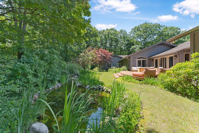 1461 N Eagle Highway, Lake Leelanau, MI 49653