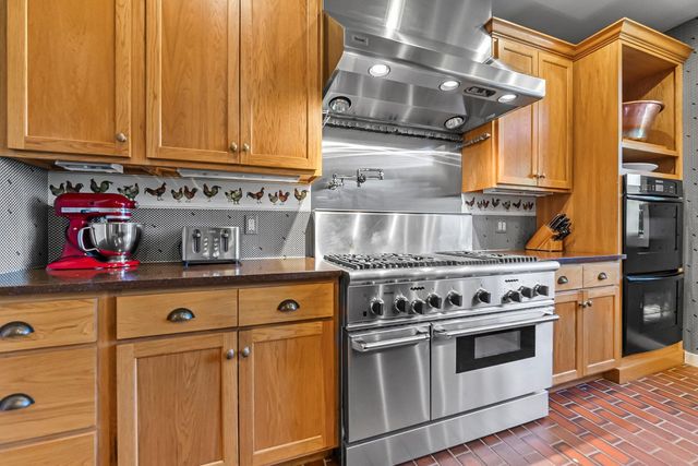 1461 N Eagle Highway, Lake Leelanau, MI 49653