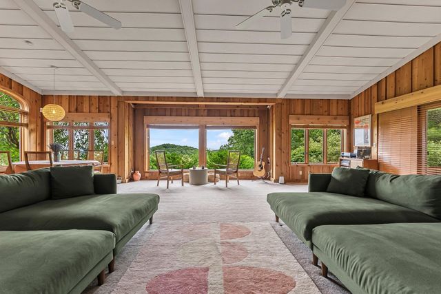 1461 N Eagle Highway, Lake Leelanau, MI 49653