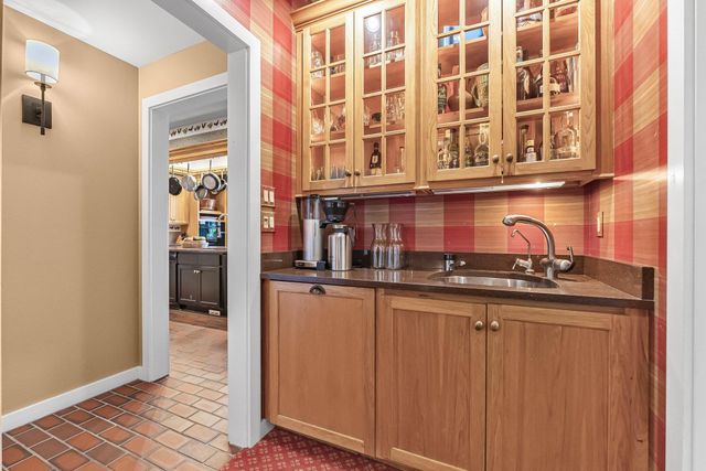 1461 N Eagle Highway, Lake Leelanau, MI 49653