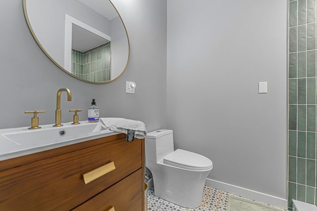 1461 N Eagle Highway, Lake Leelanau, MI 49653