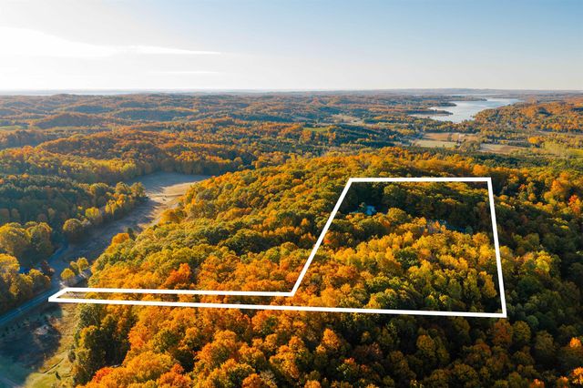 1461 N Eagle Highway, Lake Leelanau, MI 49653