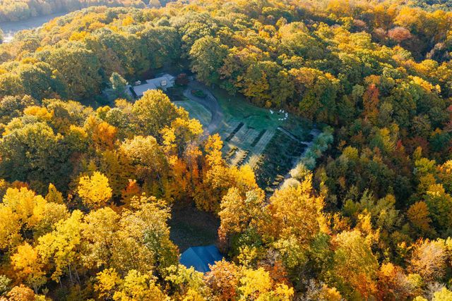 1461 N Eagle Highway, Lake Leelanau, MI 49653