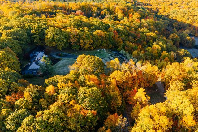 1461 N Eagle Highway, Lake Leelanau, MI 49653