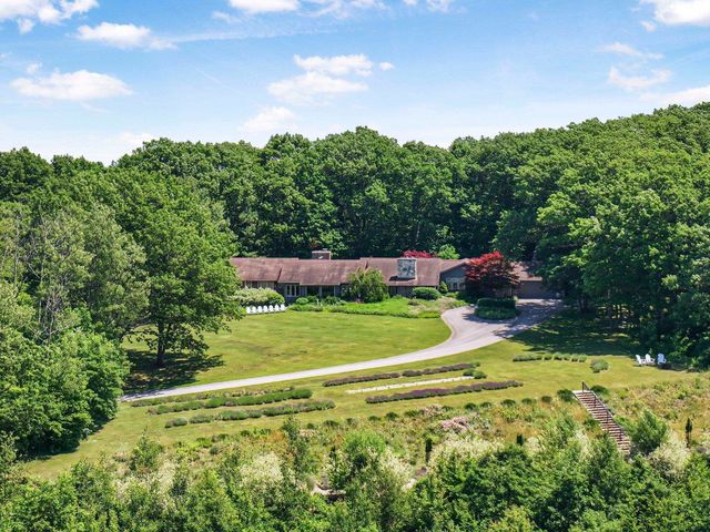 1461 N Eagle Highway, Lake Leelanau, MI 49653