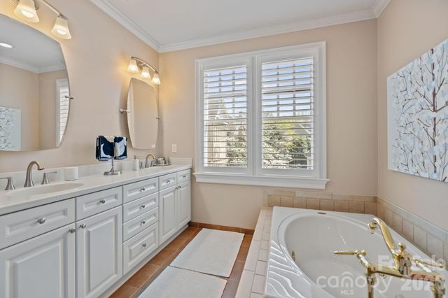 1208 Dilworth Crescent Row, Charlotte, NC 28203