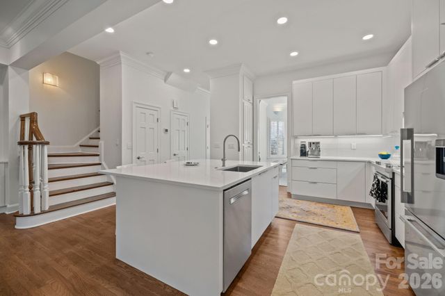 1208 Dilworth Crescent Row, Charlotte, NC 28203