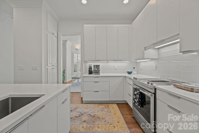 1208 Dilworth Crescent Row, Charlotte, NC 28203