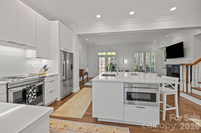 1208 Dilworth Crescent Row, Charlotte, NC 28203