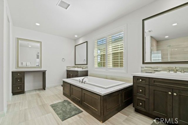 117 Cruiser, Irvine, CA 92618