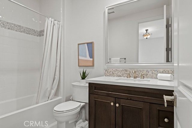 117 Cruiser, Irvine, CA 92618