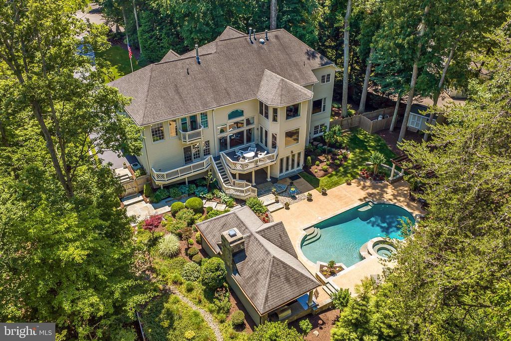 10330 REGENCY STATION DR, Fairfax Station, VA 22039