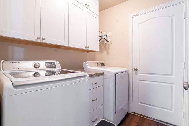 424 NE Murphy Road, Burleson, TX 76028