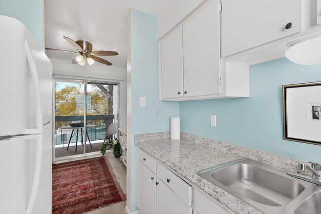 4601 Carlisle Boulevard NE H2, Albuquerque, NM 87109