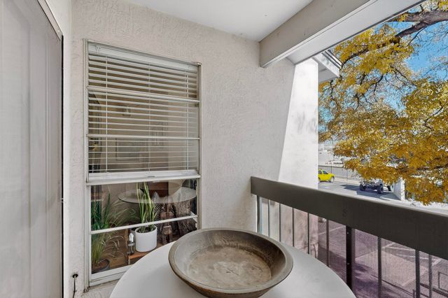 4601 Carlisle Boulevard NE H2, Albuquerque, NM 87109