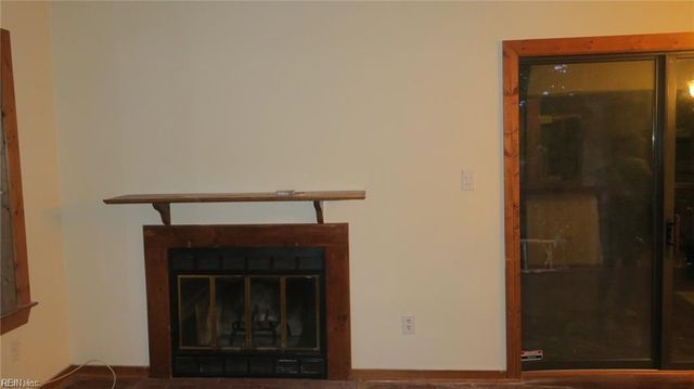 256 Misty Point LN, Newport News, VA 23603