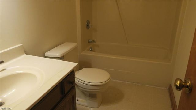 256 Misty Point LN, Newport News, VA 23603