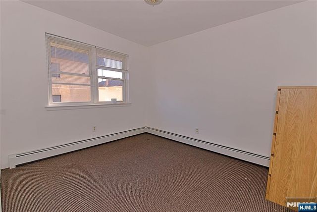 401 Undercliff Avenue, Edgewater, NJ 07020