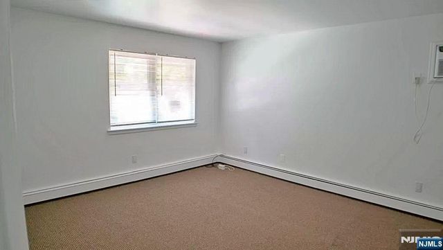 401 Undercliff Avenue, Edgewater, NJ 07020