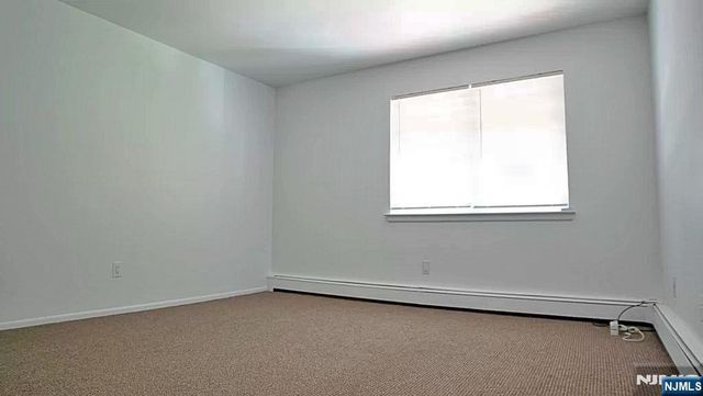 401 Undercliff Avenue, Edgewater, NJ 07020