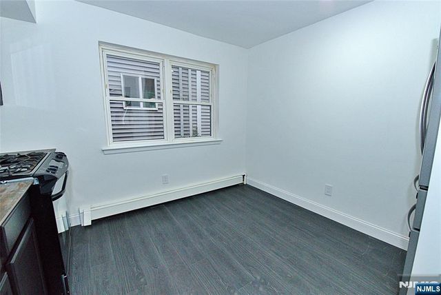 401 Undercliff Avenue, Edgewater, NJ 07020