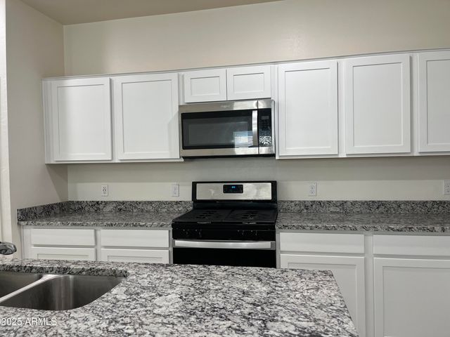 19419 W ELM Street, Litchfield Park, AZ 85340