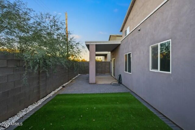1030 E ODEUM Lane, Phoenix, AZ 85040