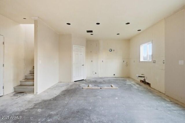 1030 E ODEUM Lane, Phoenix, AZ 85040