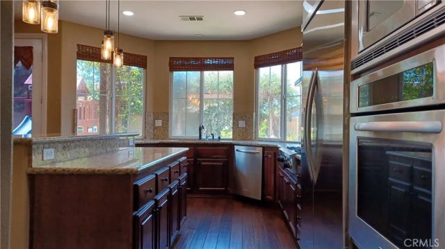 37105 Firethorn, Palmdale, CA 93550