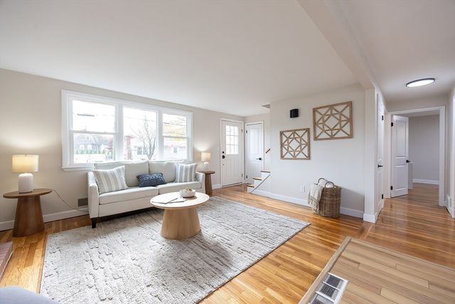 55 Highland Ave, Taunton, MA 02780