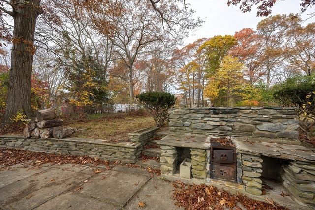 55 Highland Ave, Taunton, MA 02780