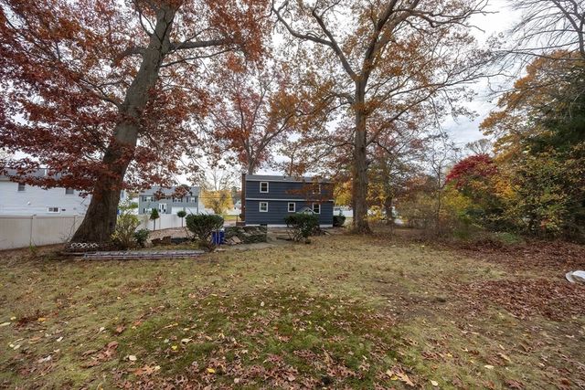 55 Highland Ave, Taunton, MA 02780