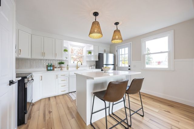 55 Highland Ave, Taunton, MA 02780