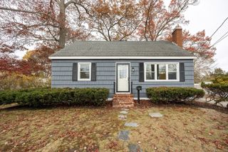 55 Highland Ave, Taunton, MA 02780