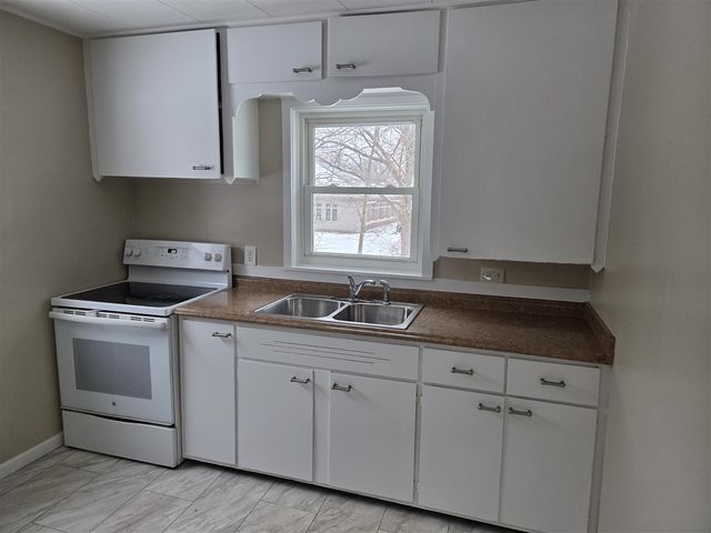 5925 Nevada Avenue, Portage, MI 49024