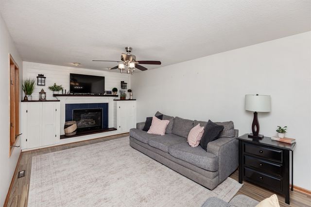517 NE 13th Street, Grimes, IA 50111