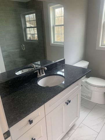 33 Ledgewood Cir, Attleboro, MA 02703