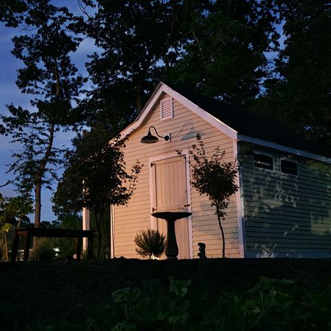 33 Ledgewood Cir, Attleboro, MA 02703
