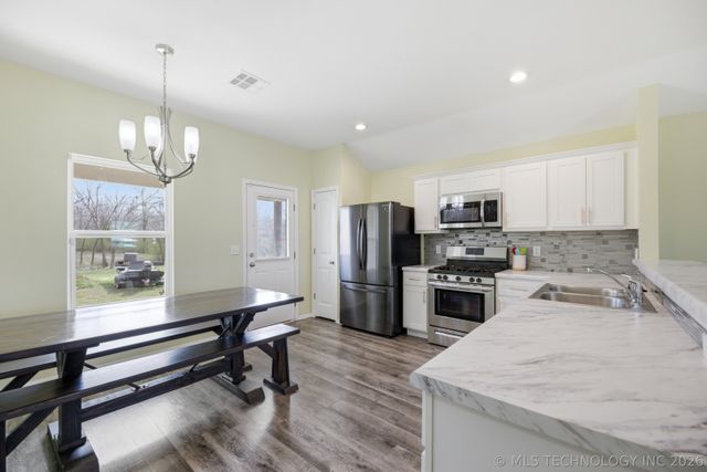 14145 S 298th East Avenue, Coweta, OK 74429