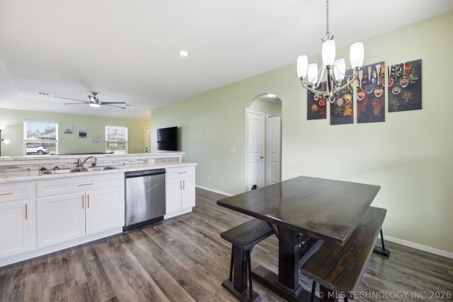 14145 S 298th East Avenue, Coweta, OK 74429