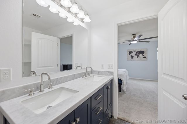 14145 S 298th East Avenue, Coweta, OK 74429