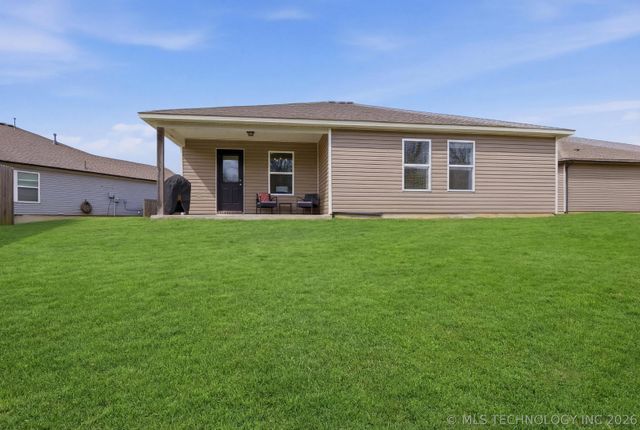 14145 S 298th East Avenue, Coweta, OK 74429