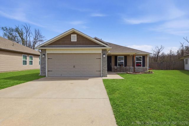 14145 S 298th East Avenue, Coweta, OK 74429